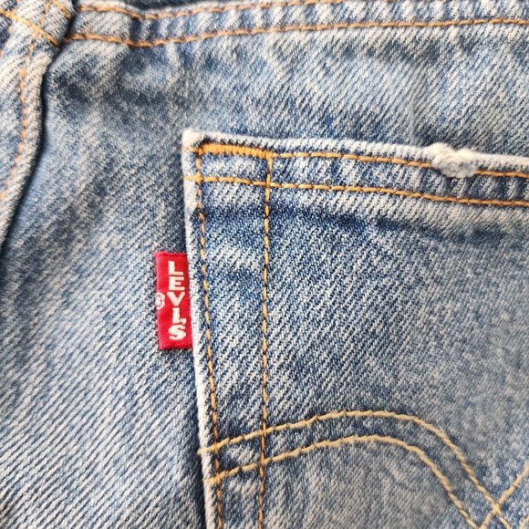 Levis Jean Skirt - Picture 2 of 7
